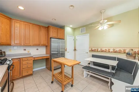 10323 Warrens Way Wanaque NJ 07465