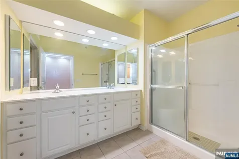 10323 Warrens Way Wanaque NJ 07465