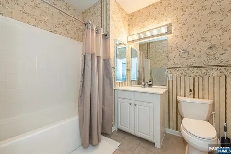 10323 Warrens Way Wanaque NJ 07465