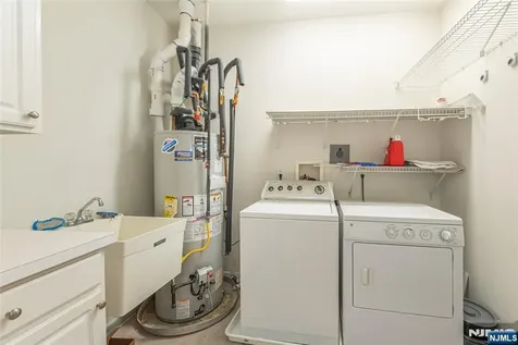 10323 Warrens Way Wanaque NJ 07465