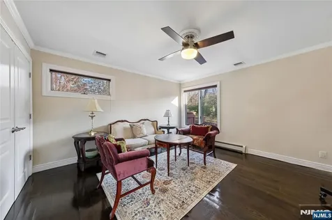 93 Jackson Drive Cresskill NJ 07626