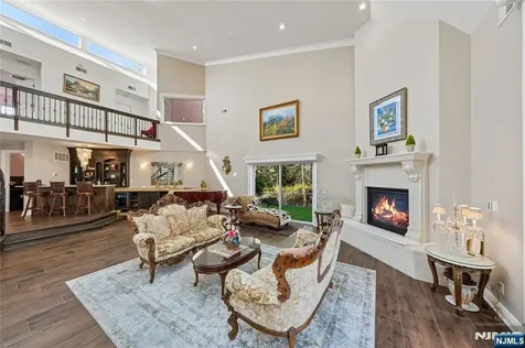 93 Jackson Drive Cresskill NJ 07626