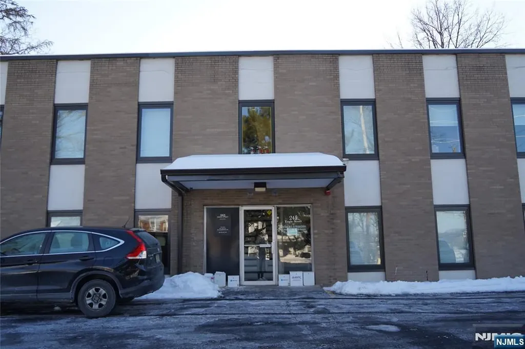 245 Engle Street Englewood NJ 07631