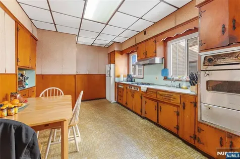 759 Parker Street Newark NJ 07104