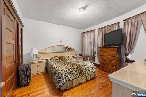 759 Parker Street Newark NJ 07104