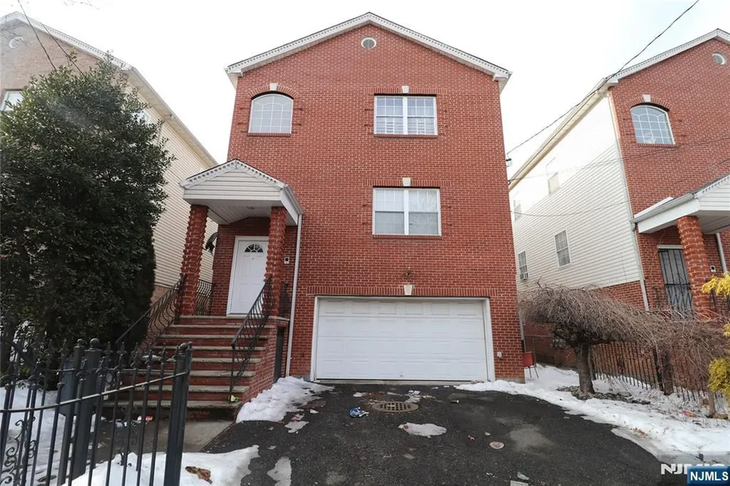 167-169 Badger Avenue Newark NJ 07108