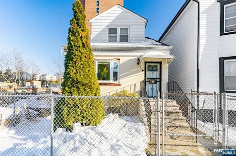 52 Oak Avenue Irvington NJ 07111
