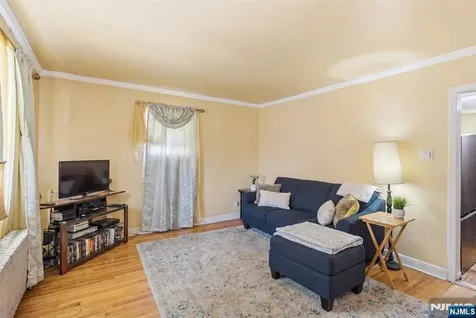 52 Oak Avenue Irvington NJ 07111