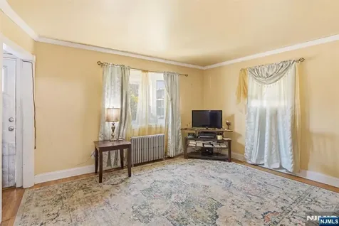 52 Oak Avenue Irvington NJ 07111