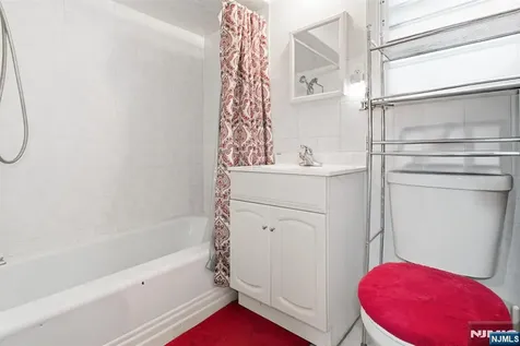 52 Oak Avenue Irvington NJ 07111