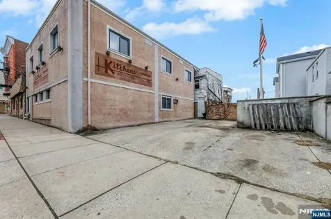 209-211 Central Avenue East Newark NJ 07029