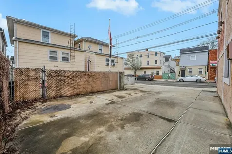 209-211 Central Avenue East Newark NJ 07029