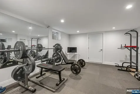 3 Stonewall Court Woodcliff Lake NJ 07677