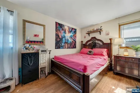 351 2nd Street East Newark NJ 07029
