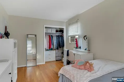 351 2nd Street East Newark NJ 07029