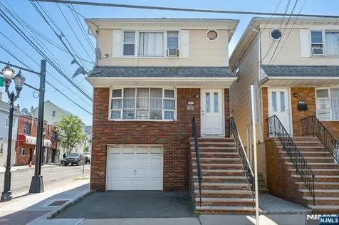 351 2nd Street East Newark NJ 07029