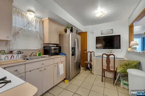 351 2nd Street East Newark NJ 07029