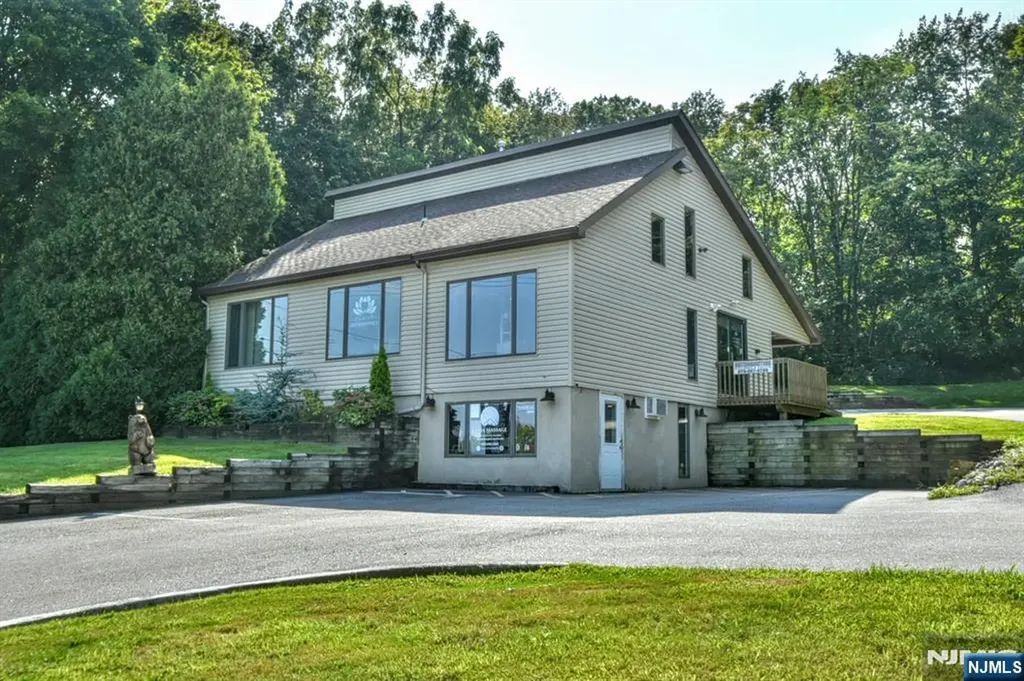 276 State Route 94 Vernon NJ 07462