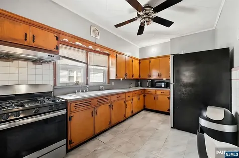 419 Hamilton Street Harrison NJ 07029