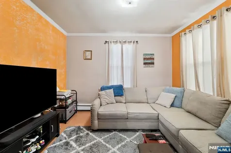 419 Hamilton Street Harrison NJ 07029