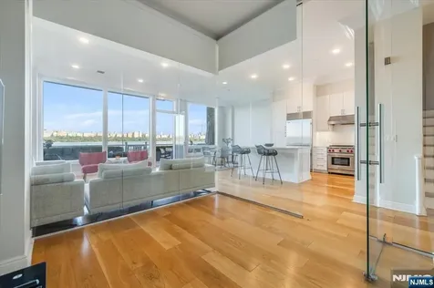 3 Somerset Edgewater NJ 07020