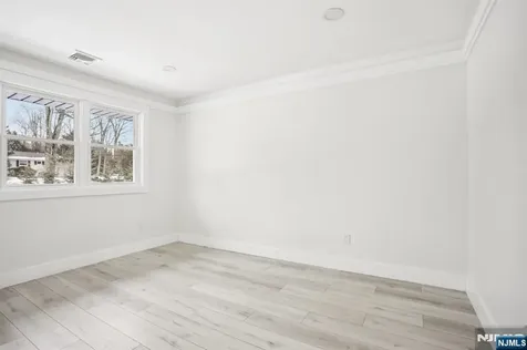 56 Pinehill Drive Upper Saddle River NJ 07458