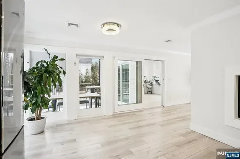 56 Pinehill Drive Upper Saddle River NJ 07458