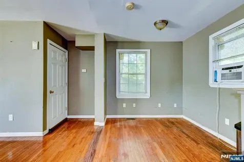 27 Newell Avenue New Brunswick NJ 08901