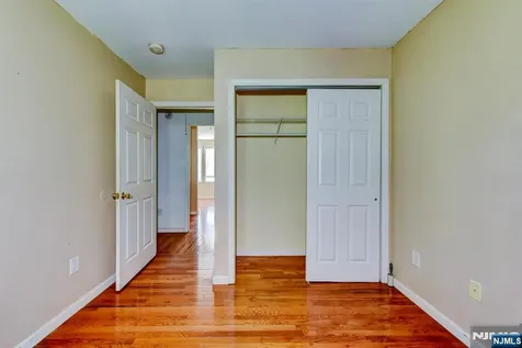 27 Newell Avenue New Brunswick NJ 08901