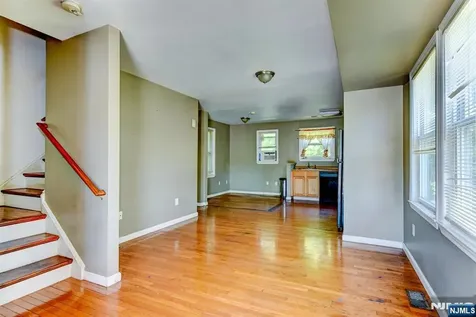 27 Newell Avenue New Brunswick NJ 08901