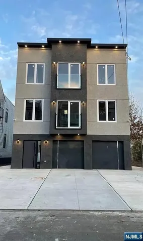 210 22nd Street Irvington NJ 07111