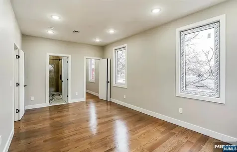 210 22nd Street Irvington NJ 07111