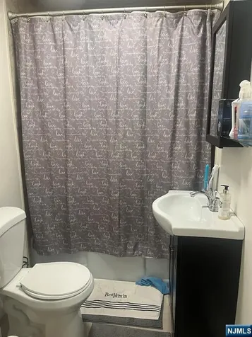 382-386 Highland Kearny NJ 07032
