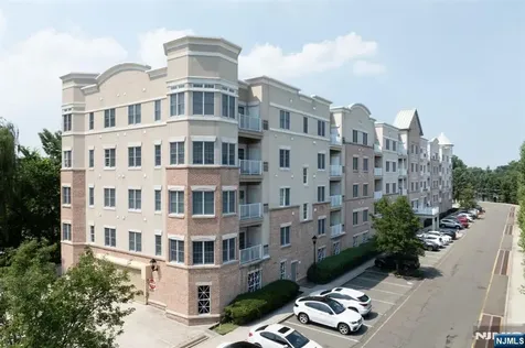 1305 Windsor Park Court Englewood NJ 07631