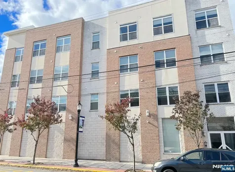 1901 Summit Avenue Union City NJ 07087