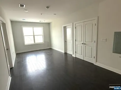 1901 Summit Avenue Union City NJ 07087