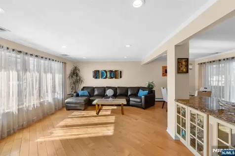 605 Gladys Court Northvale NJ 07647