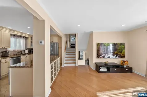 605 Gladys Court Northvale NJ 07647