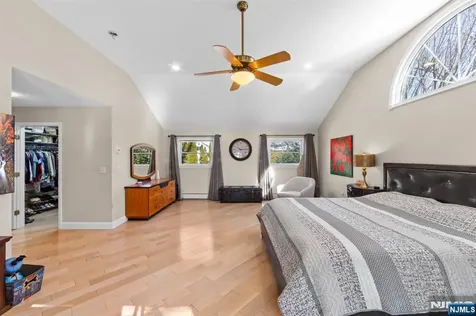 605 Gladys Court Northvale NJ 07647