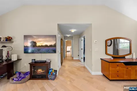 605 Gladys Court Northvale NJ 07647