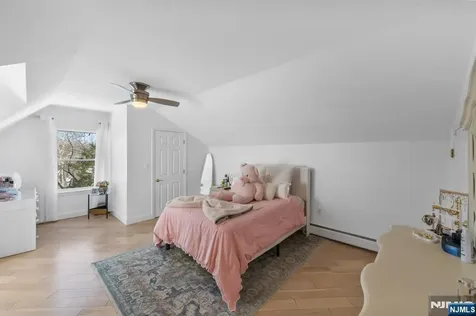 605 Gladys Court Northvale NJ 07647