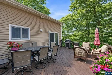 605 Gladys Court Northvale NJ 07647