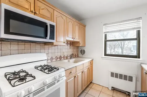 130 Orient Way Rutherford NJ 07070