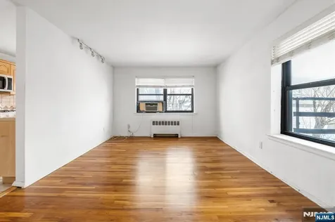 130 Orient Way Rutherford NJ 07070