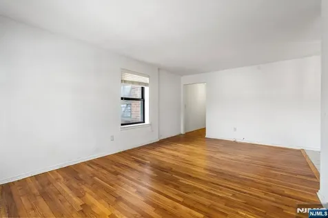 130 Orient Way Rutherford NJ 07070