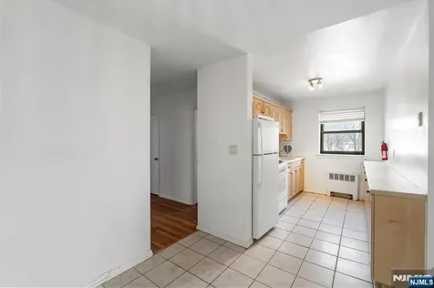 130 Orient Way Rutherford NJ 07070