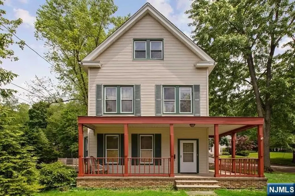 48 Stelfox Street Demarest NJ 07627