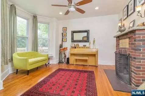 48 Stelfox Street Demarest NJ 07627