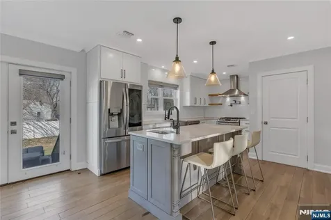 272 S Prospect Avenue Bergenfield NJ 07621