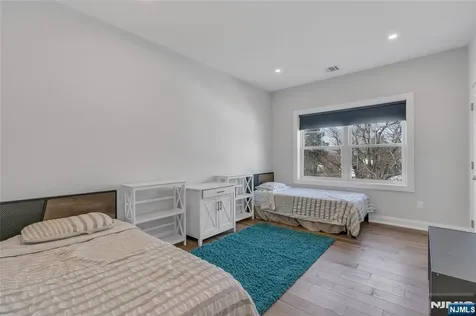 272 S Prospect Avenue Bergenfield NJ 07621